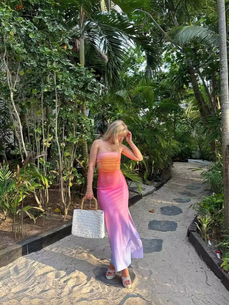 Vestido largo sin tirantes con estampado degradado