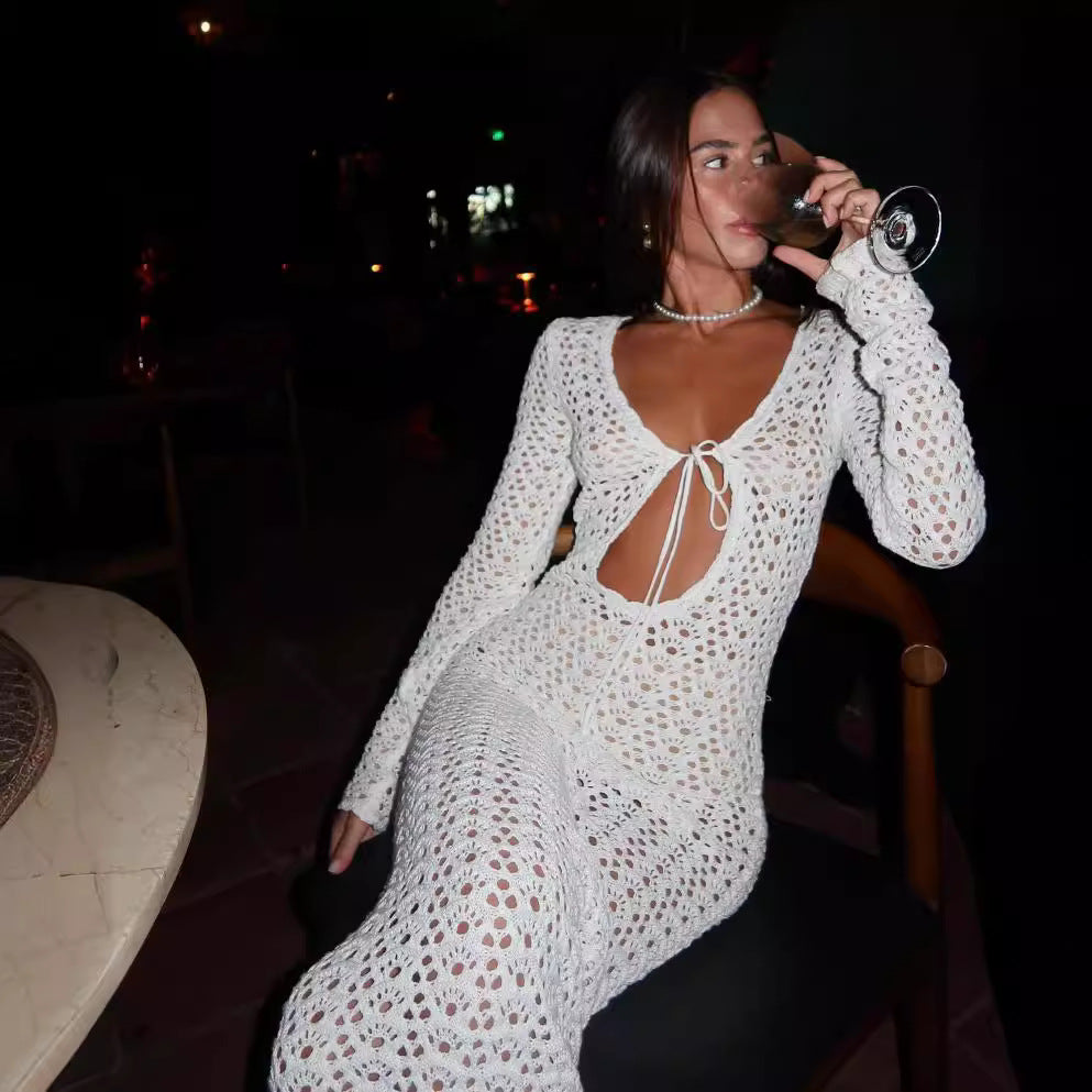 Vestido largo con escote en V y cordones